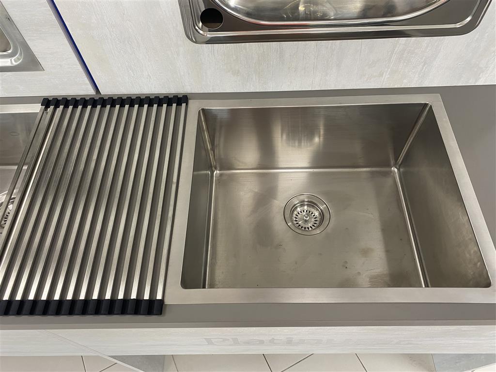 PLATINUM STAINLESS STEEL ROLL MAT